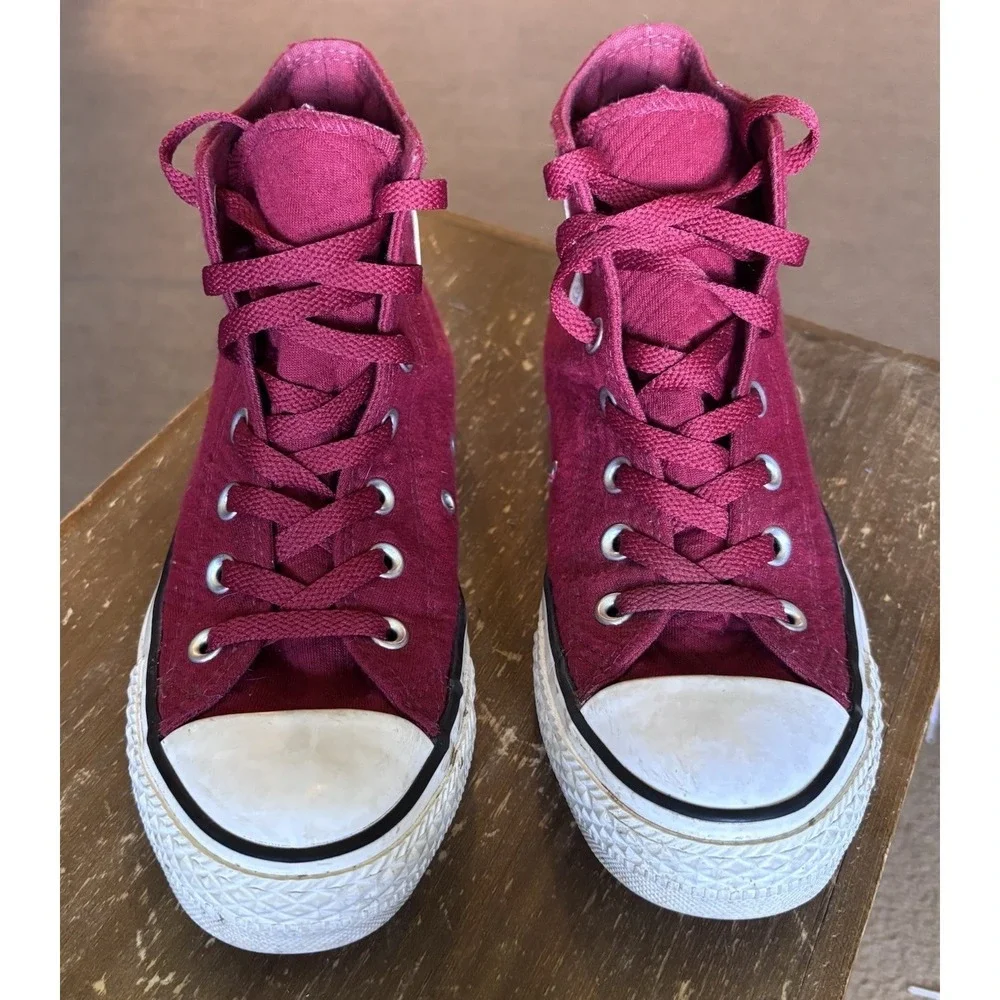 Converse Chuck Taylor All Star Women's High Top Lace-Up Red/White Sneakers SZ 7 - Picture 4 of 7